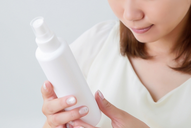 大人ニキビと敏感肌が使う洗顔料と化粧水の選び方